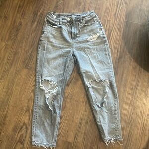 American Eagle Mom Jean